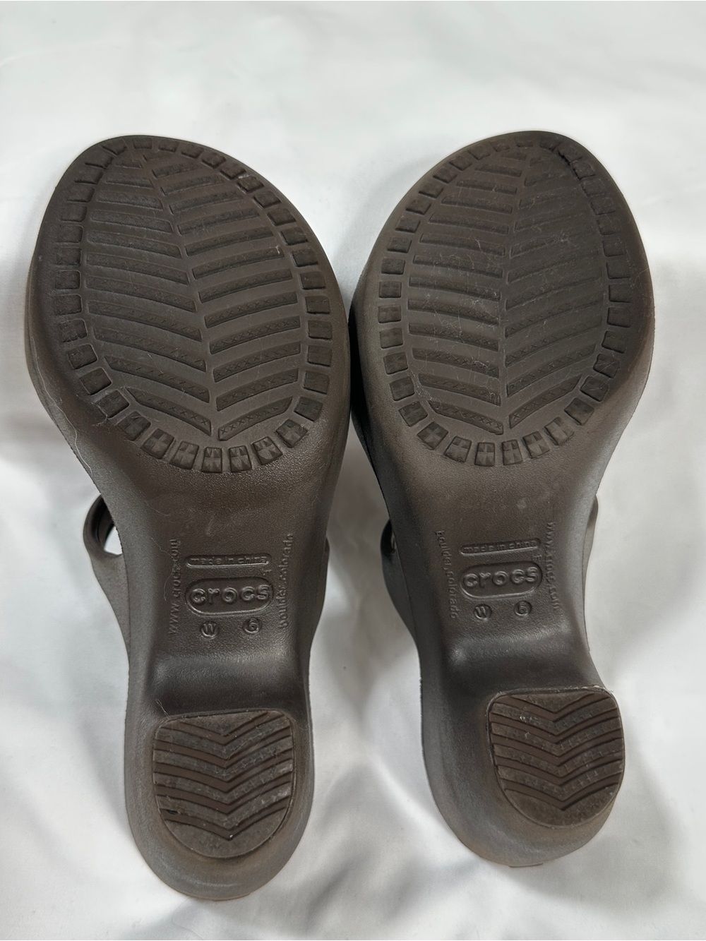 Crocs Sandals Cyprus II Womens Size 6 Brown Chunky Heels Slip-On Comfort Shoes - Picture 9 of 11